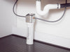 PureFilter Mineral+ compact geïnstalleerd onder een keukenaanrecht